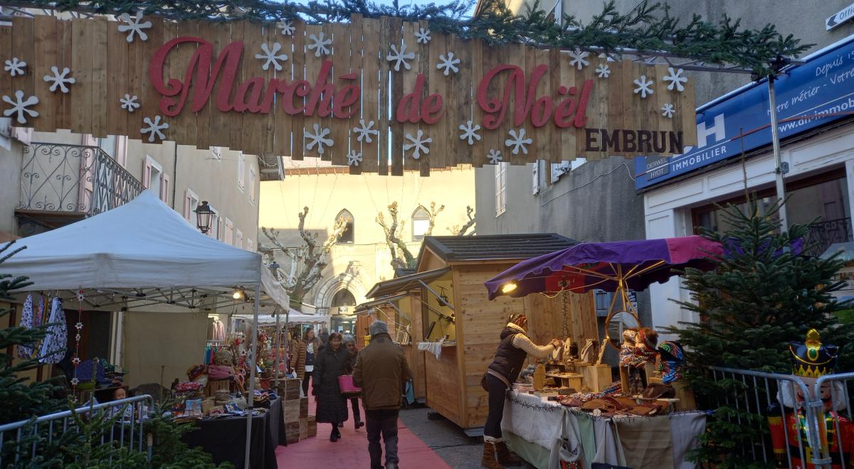 Marché de Noël de la ville d'Embrun_Embrun