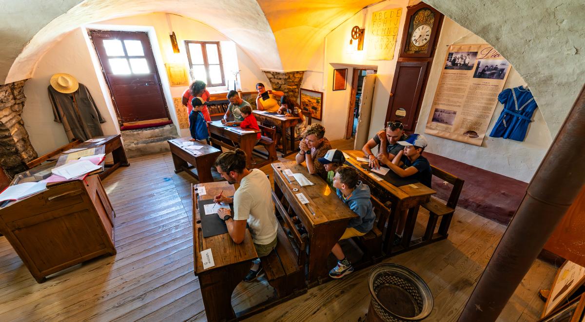 Enquête animée : Elémentaire, ma chère Léonne !_Pontis