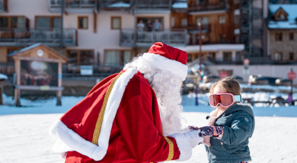 Arrivée du Père Noël_Les Orres - Arrivée du Père Noël_Les Orres