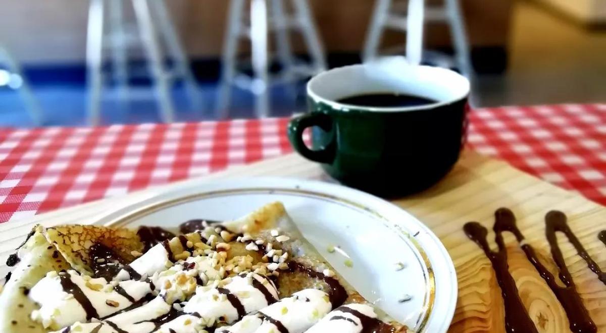 Week-end des Enfants au Fanget_Auzet - Crêpe à l'Auberge du Fanget