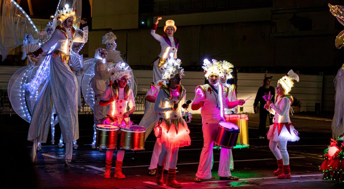 Déambulation The Cosmic Show_Les Orres - Déambulation The Cosmic Show_Les Orres