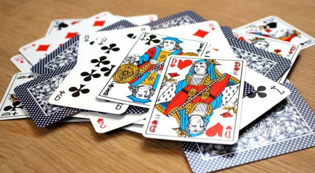 Soirée moune à l‘Alternateur - Jeu de cartes