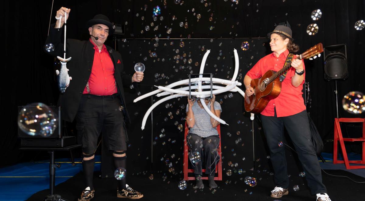 Spectacle &quot;Le faiseur de tours&quot;_Le Sauze 1400