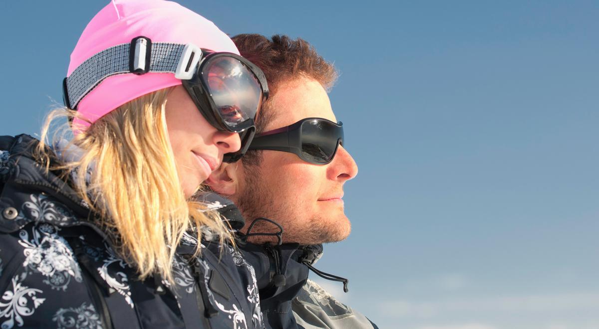 Le télésiège des promesses - Le Sauze - Couple sur un télésiège