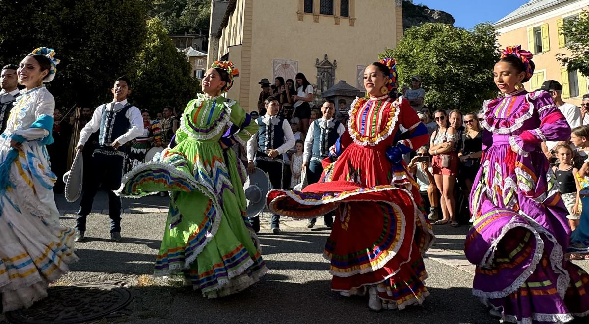Ballet Guadalupe Omexochiti - Fêtes Latino-Mexicaines_Jausiers