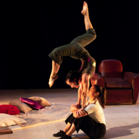 Spectacle de cirque  "Même pas malle"_Embrun