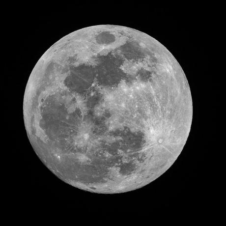 On The Moon Again 2026_Auzet - lune