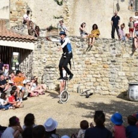 Spectacles  clown interactif  : "ça swing"_Embrun