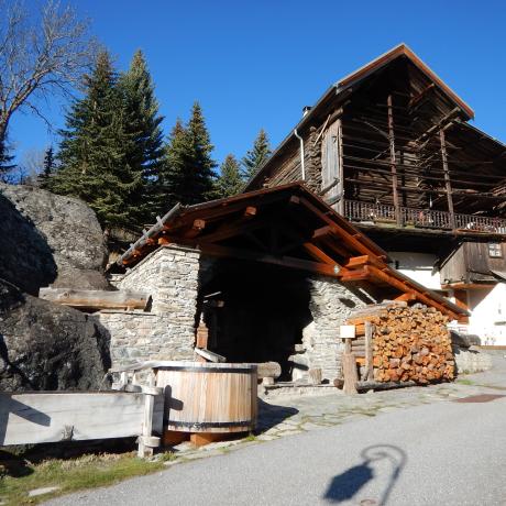 Découverte des bâtiments de Molines Village_Molines-en-Queyras