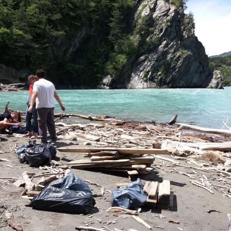 Ramassage de déchets en Durance