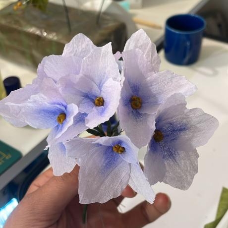 atelier création d'un Bouquet en papier crépon EMB - atelier création d'un Bouquet en papier crépon EMB